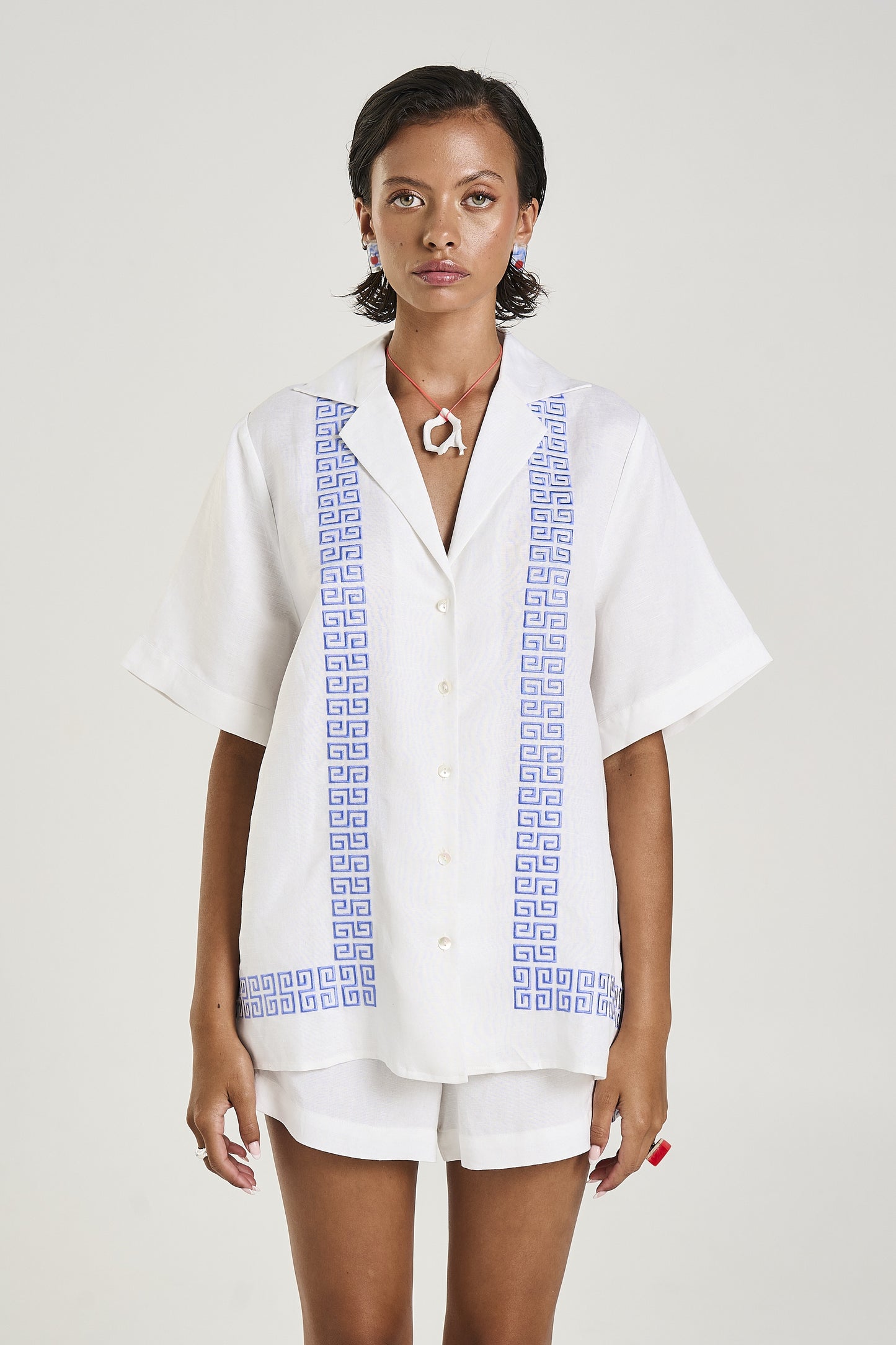 COLLARED SS SHIRT - SOL SCRIPT