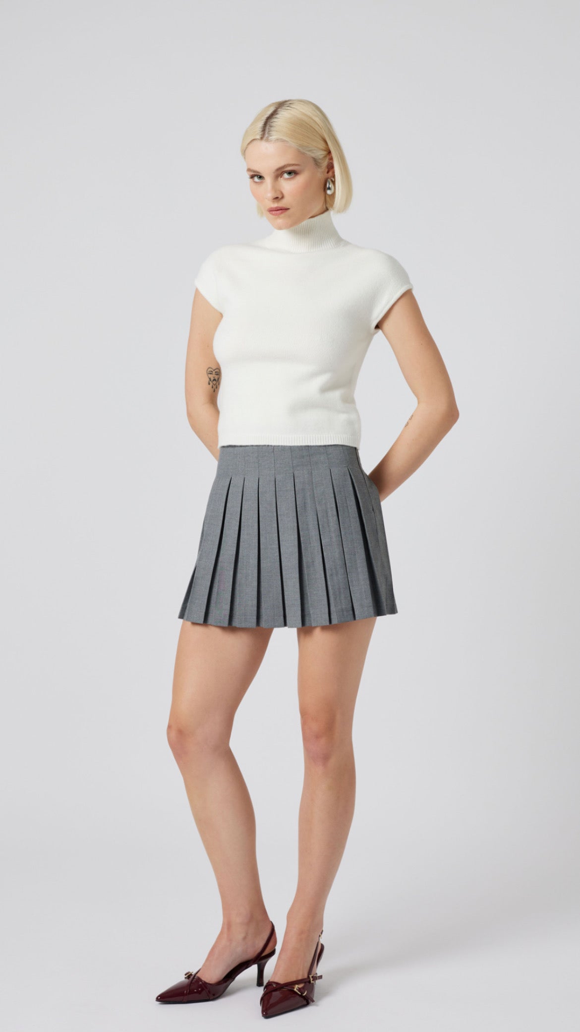 MVN -  WINWARD PLEATED SKIRT