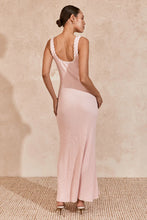 Load image into Gallery viewer, MON RENN - OUTLINE KNIT MIDI DRESS - ICE PINK
